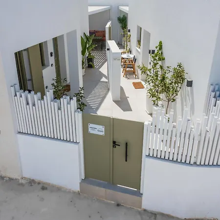 Joelia In Paros With Private Jacuzzi! Σπίτι διακοπών *