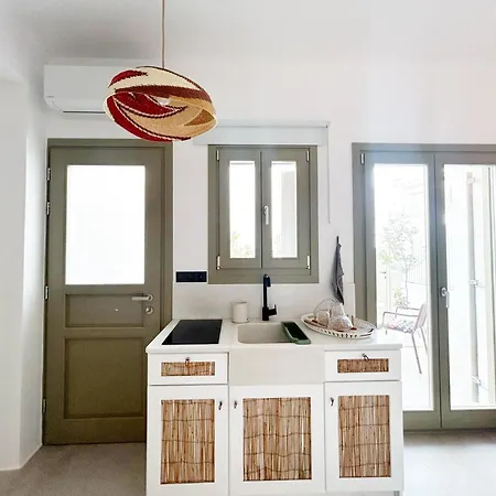 Σπίτι διακοπών Joelia In Paros With Private Jacuzzi! *