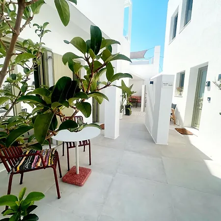 Joelia In Paros With Private Jacuzzi! 別荘 ナウサ