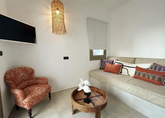 Joelia In Paros With Private Jacuzzi! Дом отдыха *