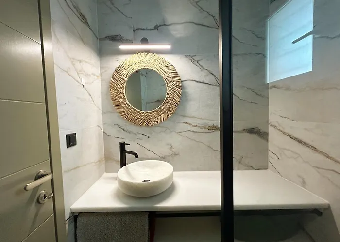 Дом отдыха Joelia In Paros With Private Jacuzzi! Науса