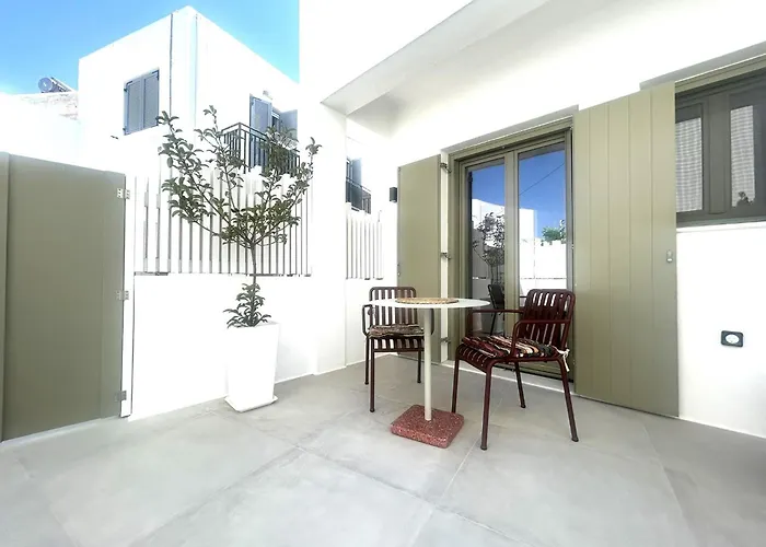 Joelia In Paros With Private Jacuzzi! Дом отдыха