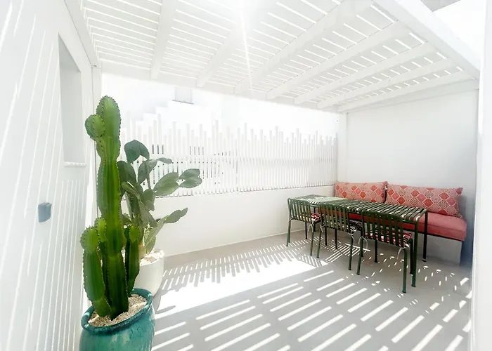 Joelia In Paros With Private Jacuzzi! Дом отдыха Науса